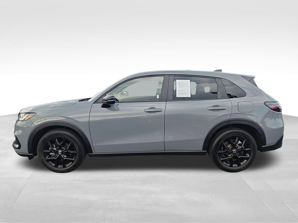 Used 2025 Honda HR-V Sport image 2