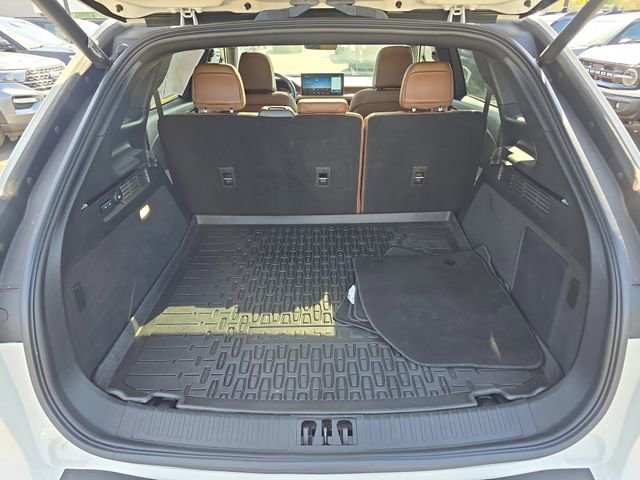 Used 2022 Lincoln Nautilus Reserve FWD image 7