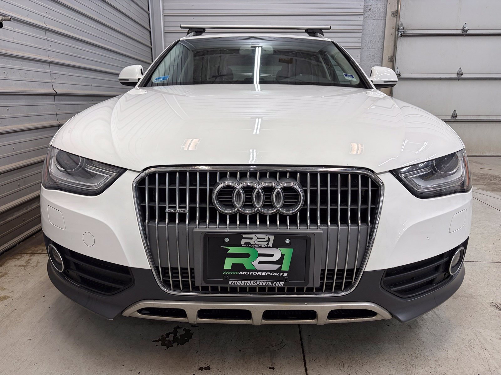 Used 2016 Audi A4 Premium Plus w/ Technology Package AWD/4WD image 2
