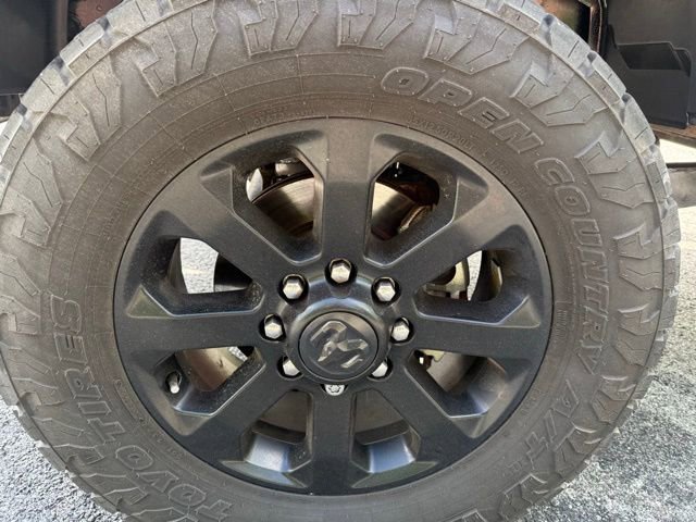 Used 2015 RAM 2500 Tradesman w/ Chrome Appearance Group AWD/4WD image 7