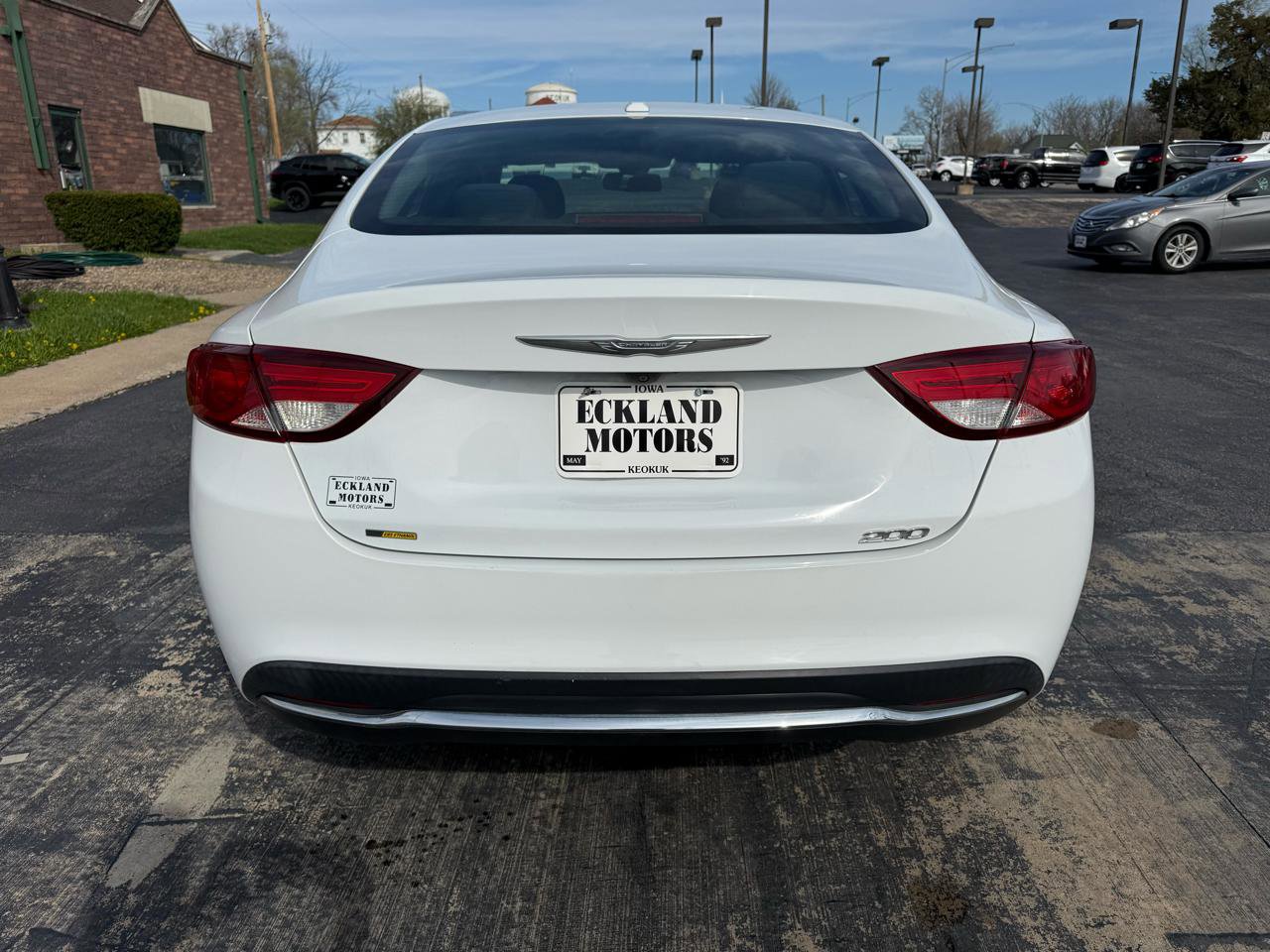 Used 2016 Chrysler 200 Limited w/ Convenience Group image 7