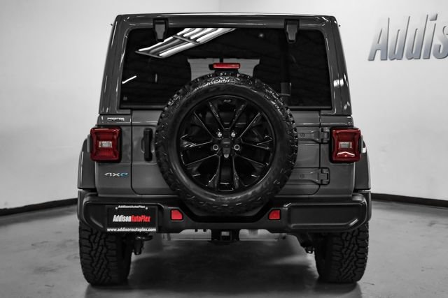 Used 2021 Jeep Wrangler Unlimited Sahara AWD/4WD image 10