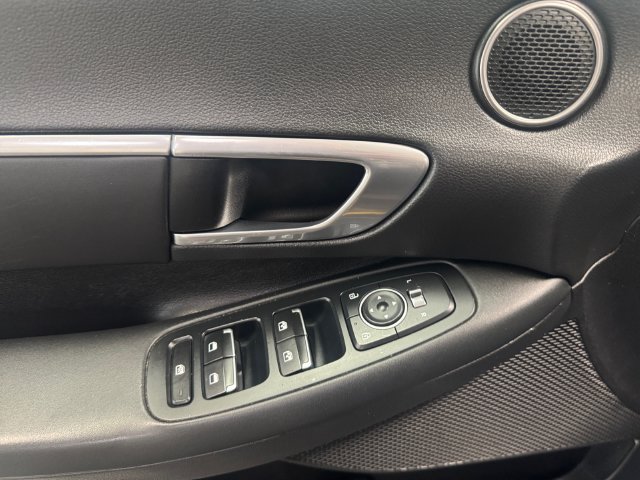 Used 2020 Hyundai Sonata SEL w/ Convenience Package FWD image 25