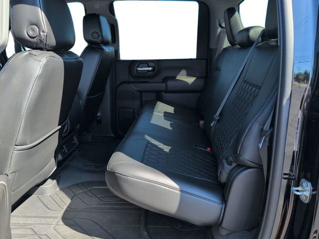 Used 2022 Chevrolet Silverado 2500 Custom w/ Custom Value Package image 10