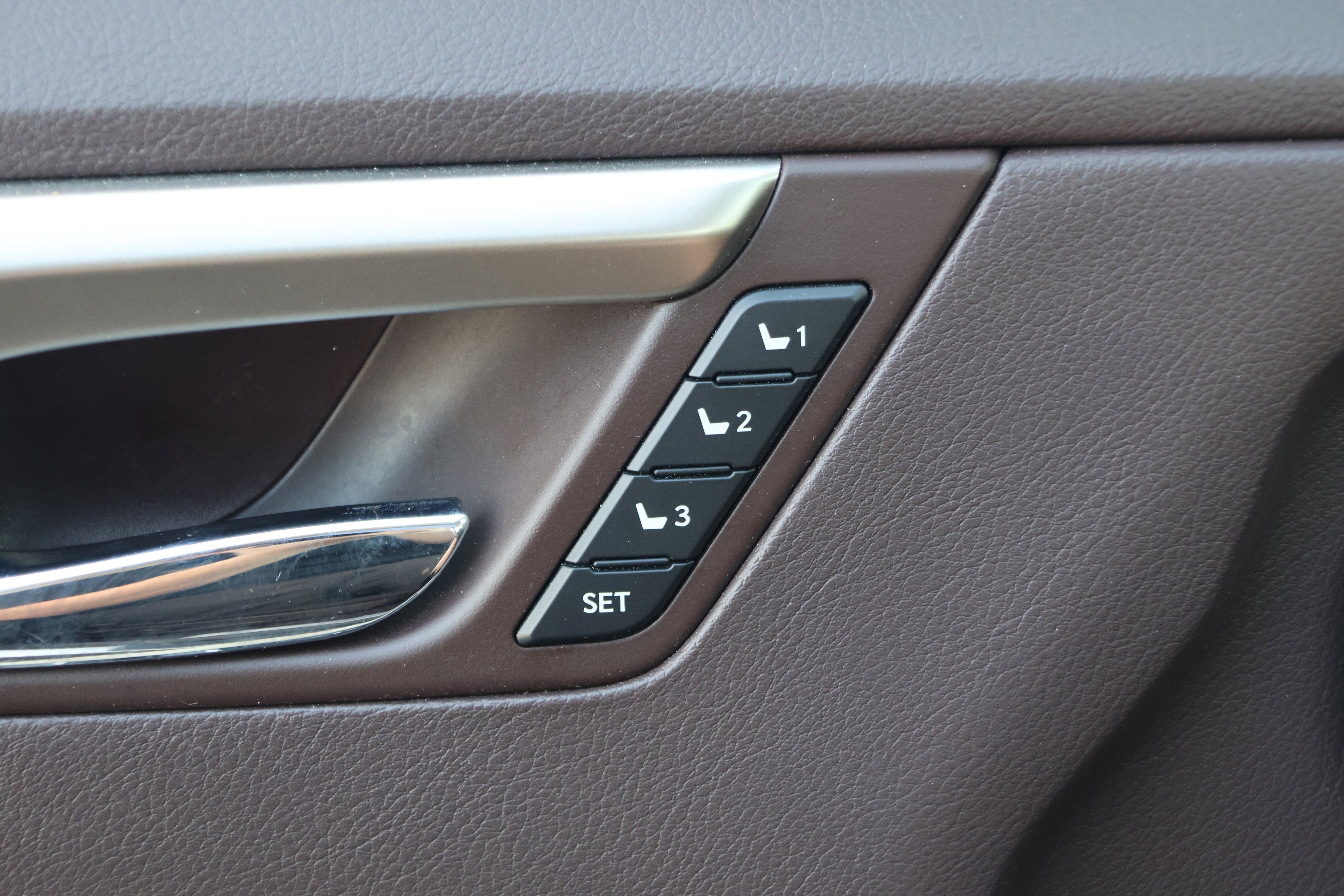 Used 2018 Lexus RX 350L FWD image 13