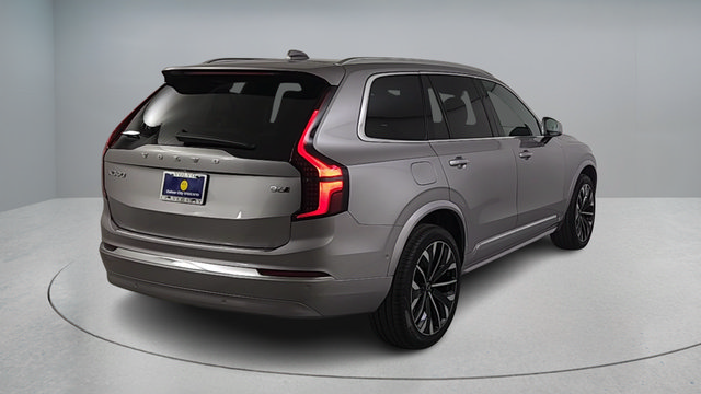 Certified 2026 Volvo XC90 B6 Plus w/ Protection Package Premier AWD/4WD image 4
