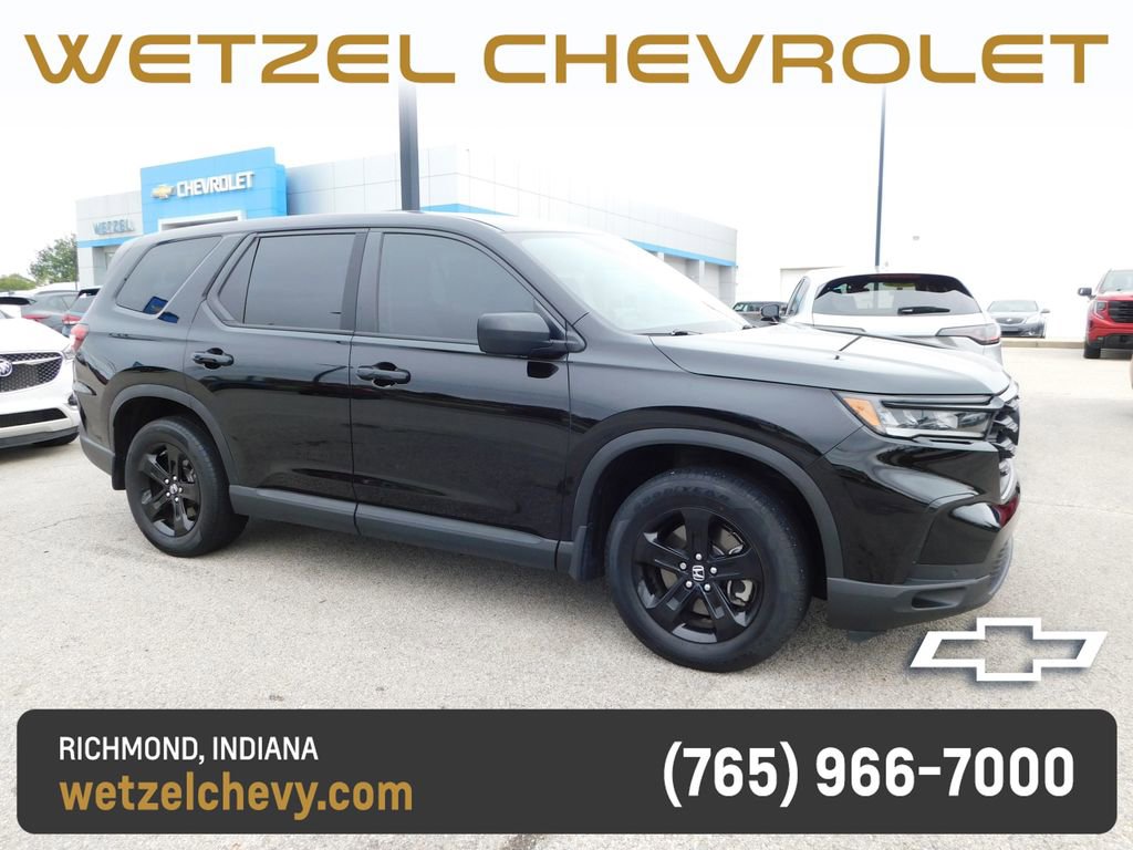 Used 2023 Honda Pilot LX image 1