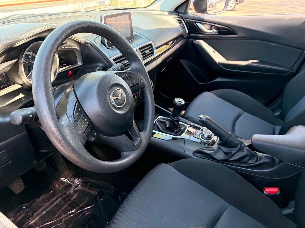Used 2016 MAZDA MAZDA3 i Sport FWD image 17