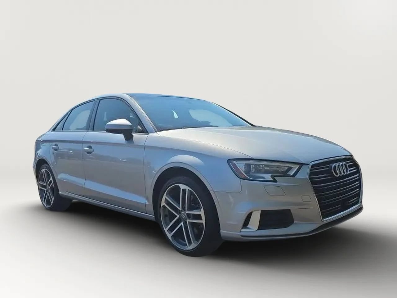 Used 2018 Audi A3 2.0T Premium w/ Convenience Package FWD image 3