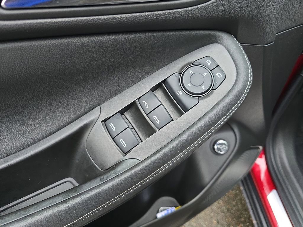 Used 2023 Buick Encore GX Essence w/ Experience Buick Package image 26