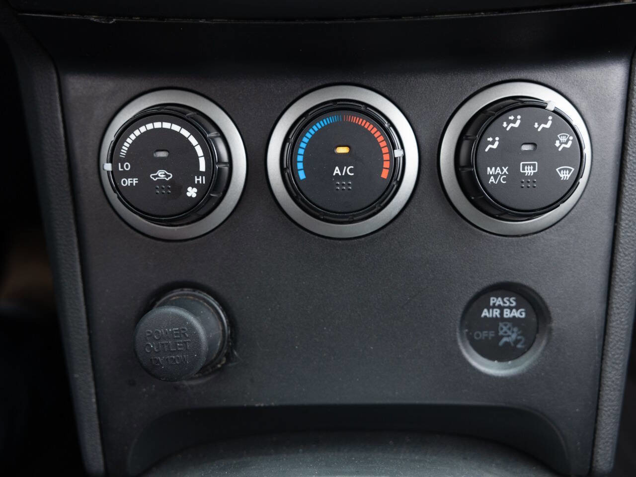 Used 2013 Nissan Rogue S w/ Special Edition Pkg image 34