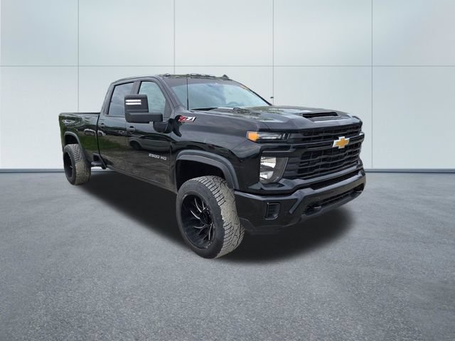 Used 2024 Chevrolet Silverado 2500 Custom w/ Custom Value Package AWD/4WD video 2