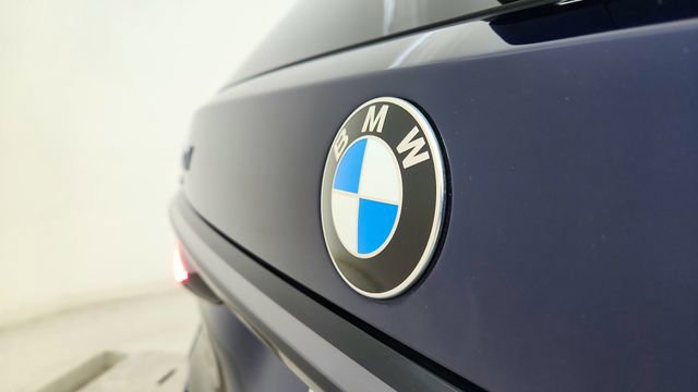 Used 2024 BMW X7 xDrive40i w/ Executive Package image 16