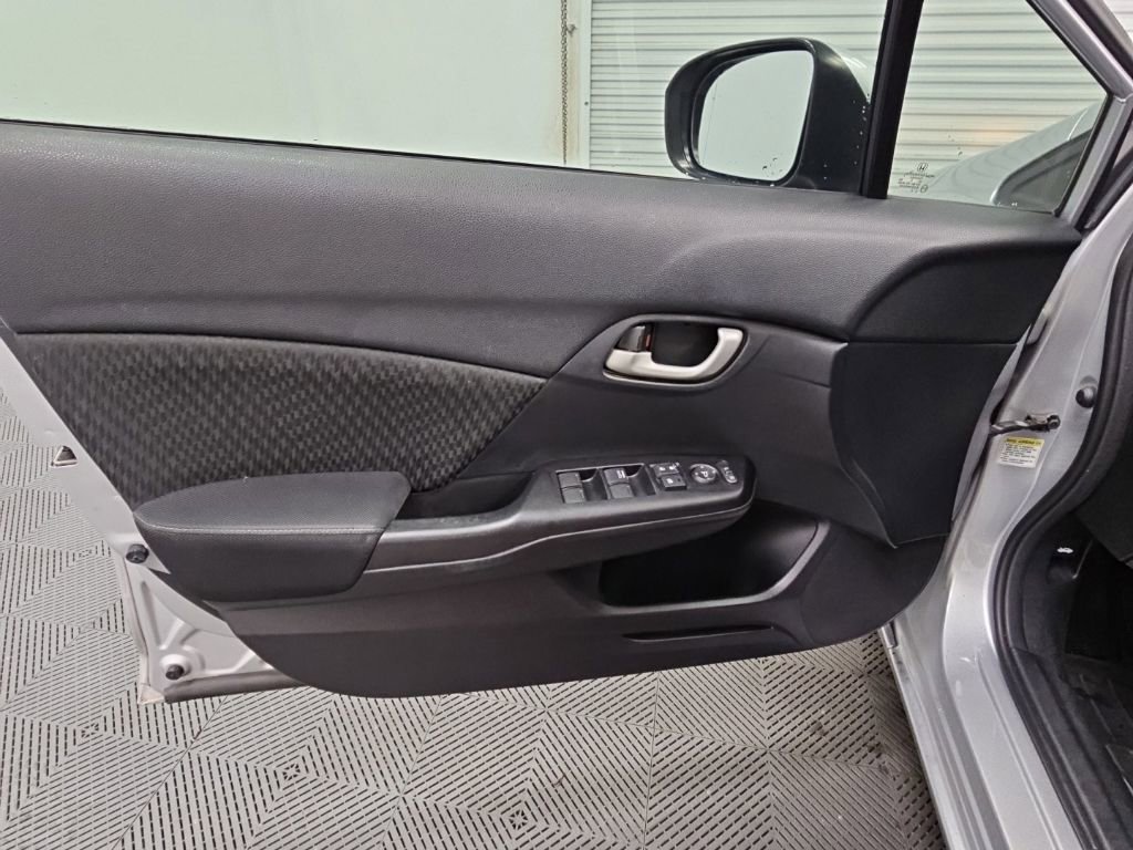 Used 2015 Honda Civic SE image 22