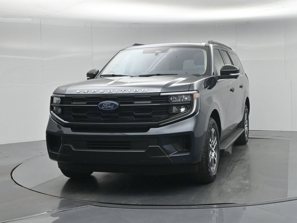 Used 2025 Ford Expedition Max Active AWD/4WD image 60