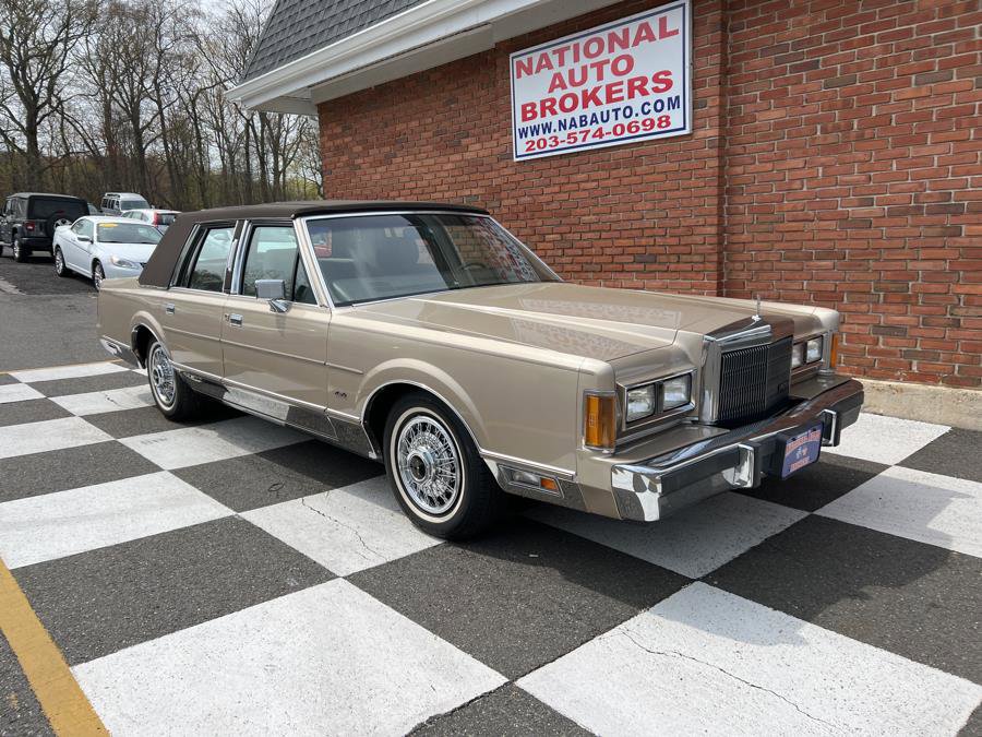 Used 1989 Lincoln Town Car Signature
