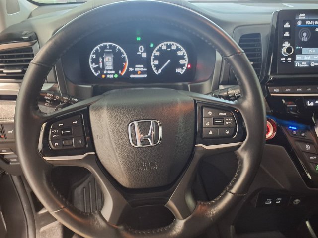 Certified 2025 Honda Odyssey Elite image 8