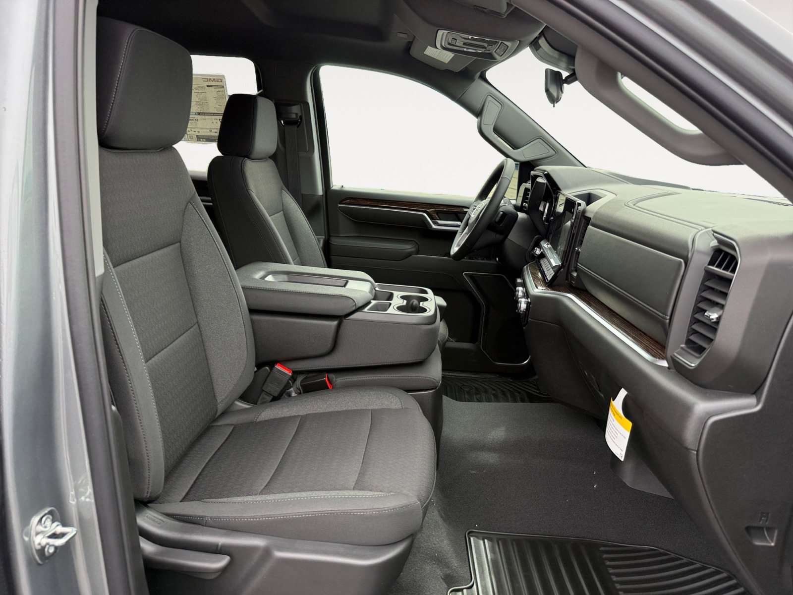 New 2026 GMC Sierra 1500 SLE w/ Preferred Package image 19