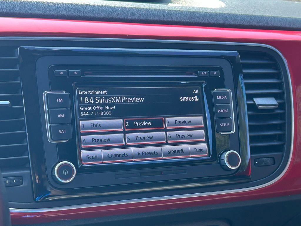 Used 2013 Volkswagen Beetle 2.5 image 16