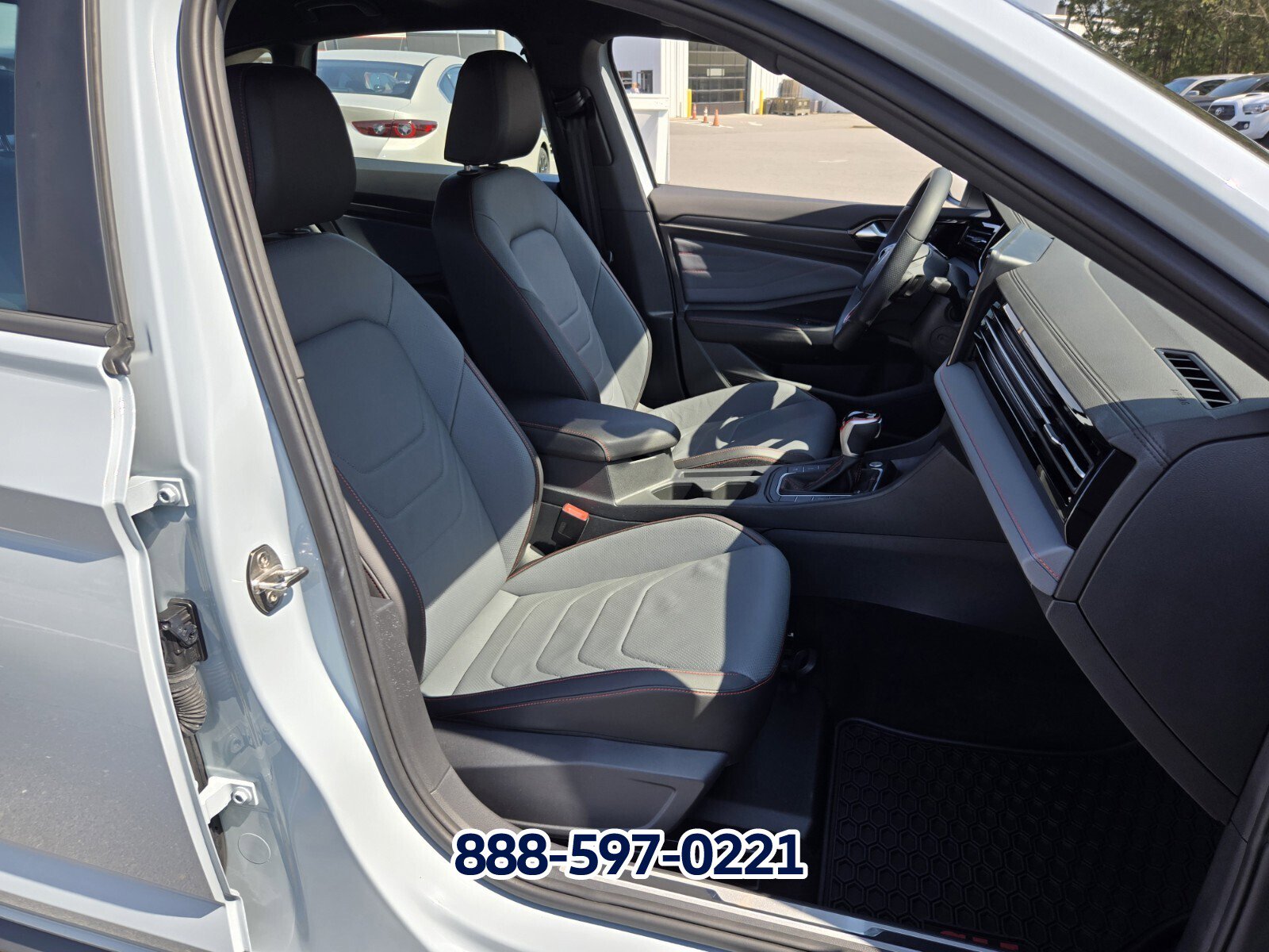 Used 2025 Volkswagen Jetta GLI Autobahn image 13