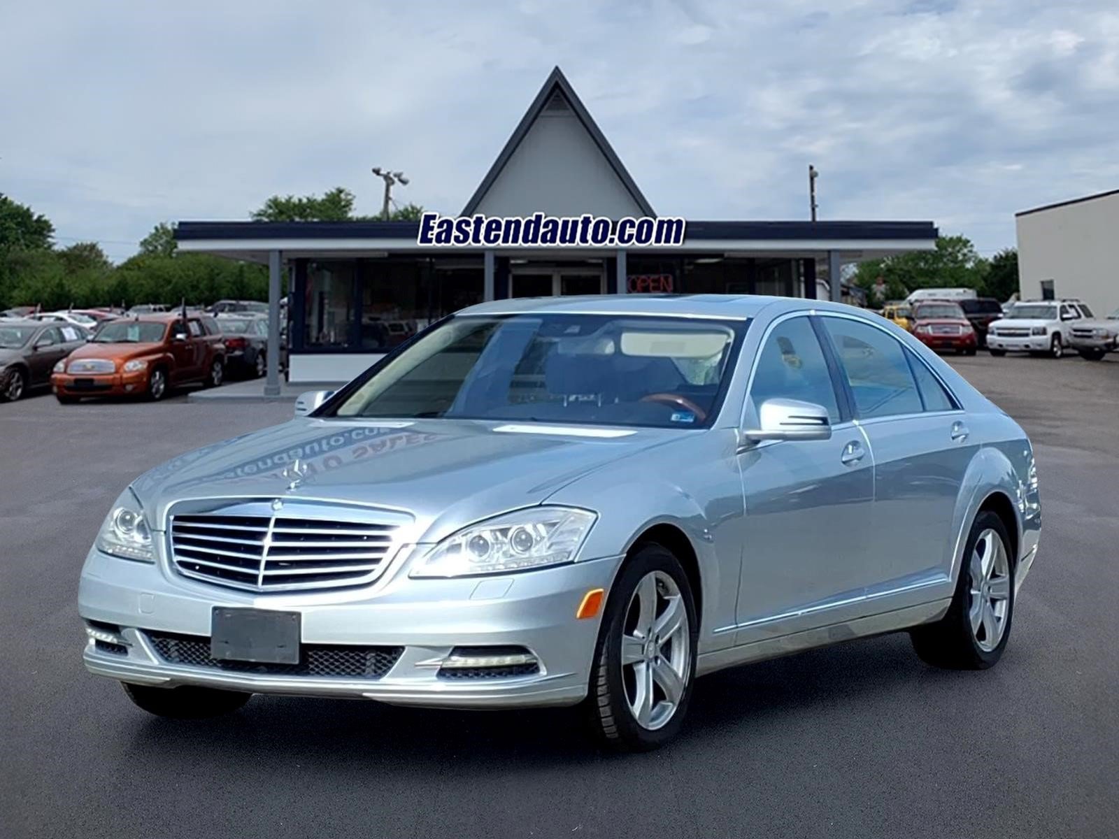 Used 2011 Mercedes-Benz S 550 4MATIC image 1