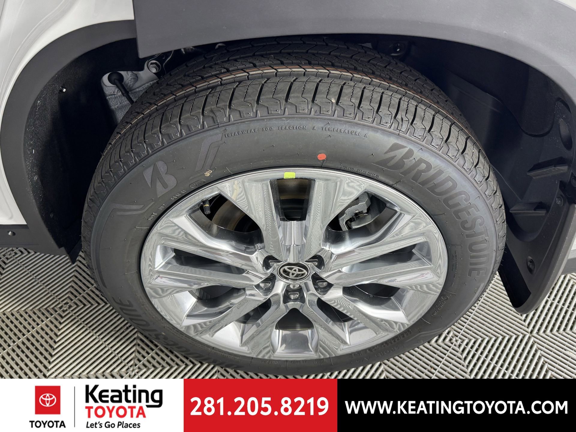 New 2026 Toyota Highlander Limited image 15