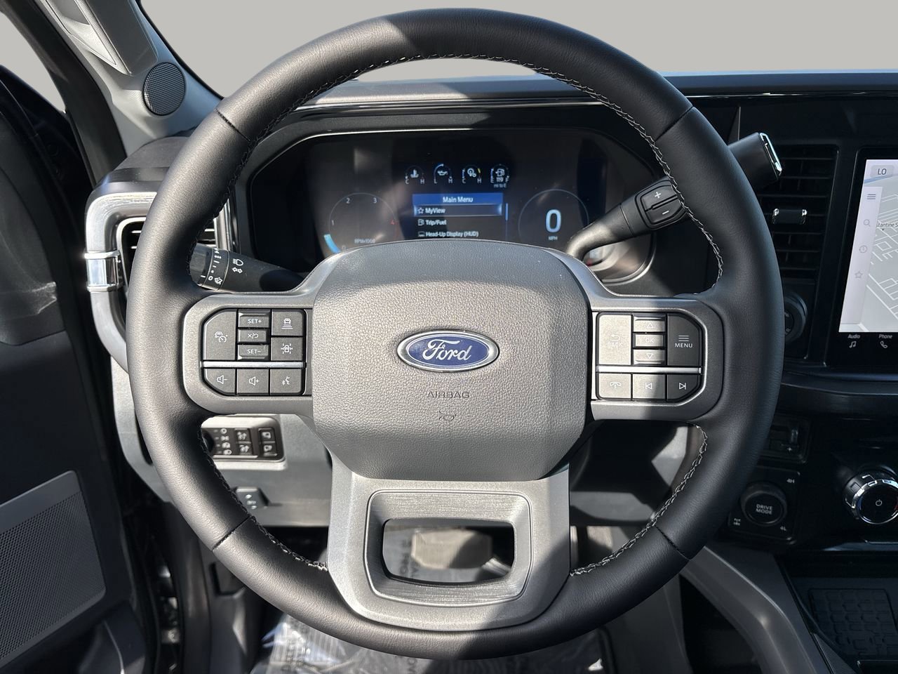 New 2026 Ford F250 Lariat w/ Black Appearance Package image 34