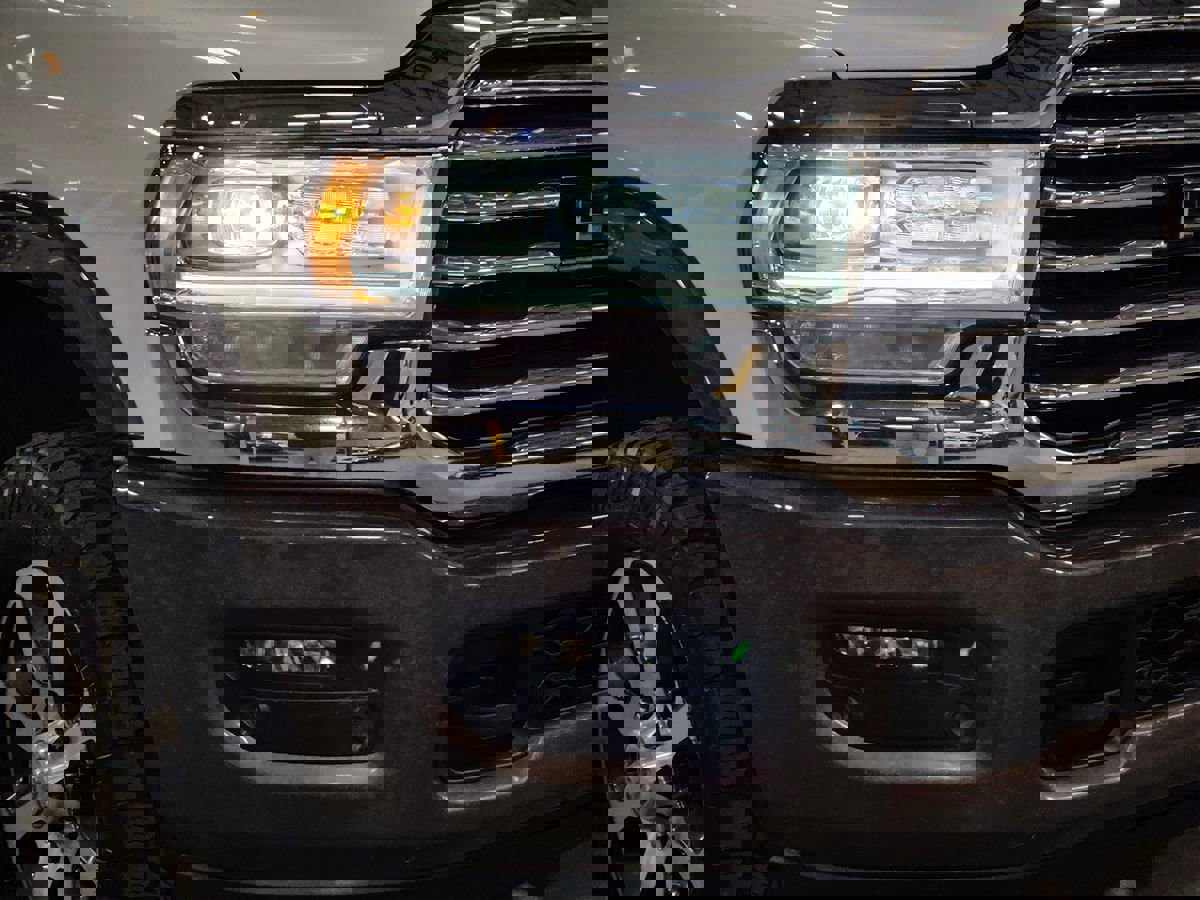 Used 2024 RAM 2500 Limited w/ Safety Group image 13