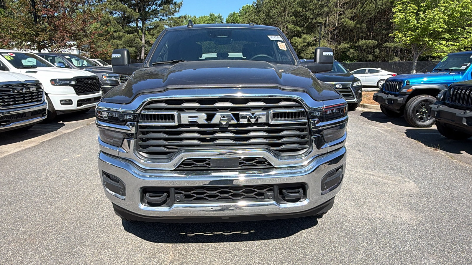 Certified 2025 RAM 2500 Big Horn AWD/4WD image 3