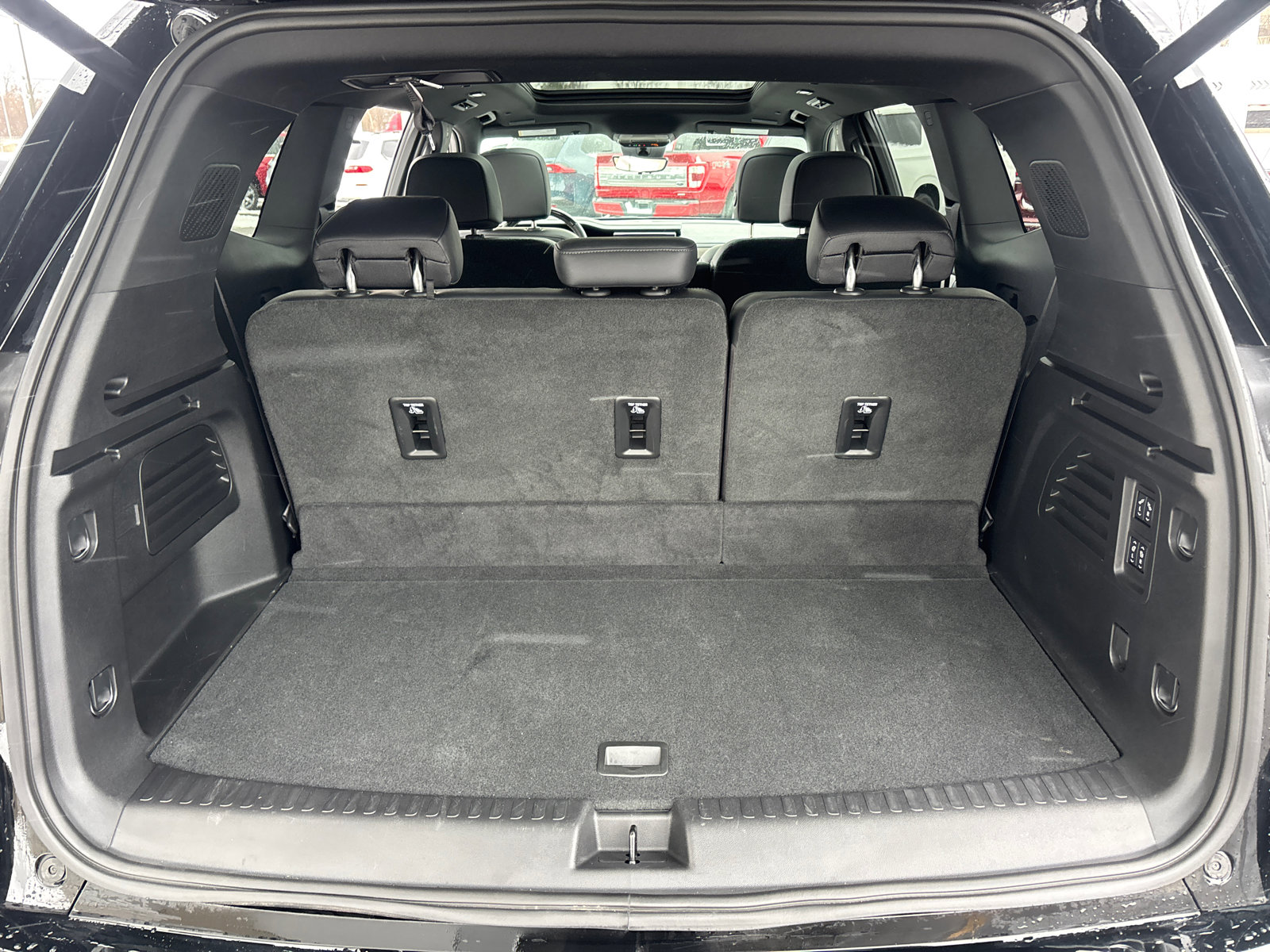 Used 2025 GMC Acadia Denali w/ Super Cruise Package image 9