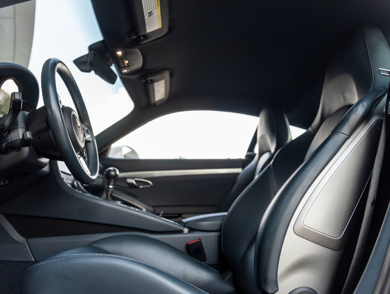 Certified 2024 Porsche 718 Cayman RWD image 25