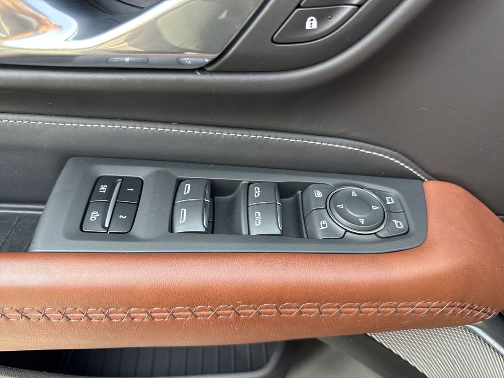 Certified 2023 GMC Yukon Denali Ultimate image 24