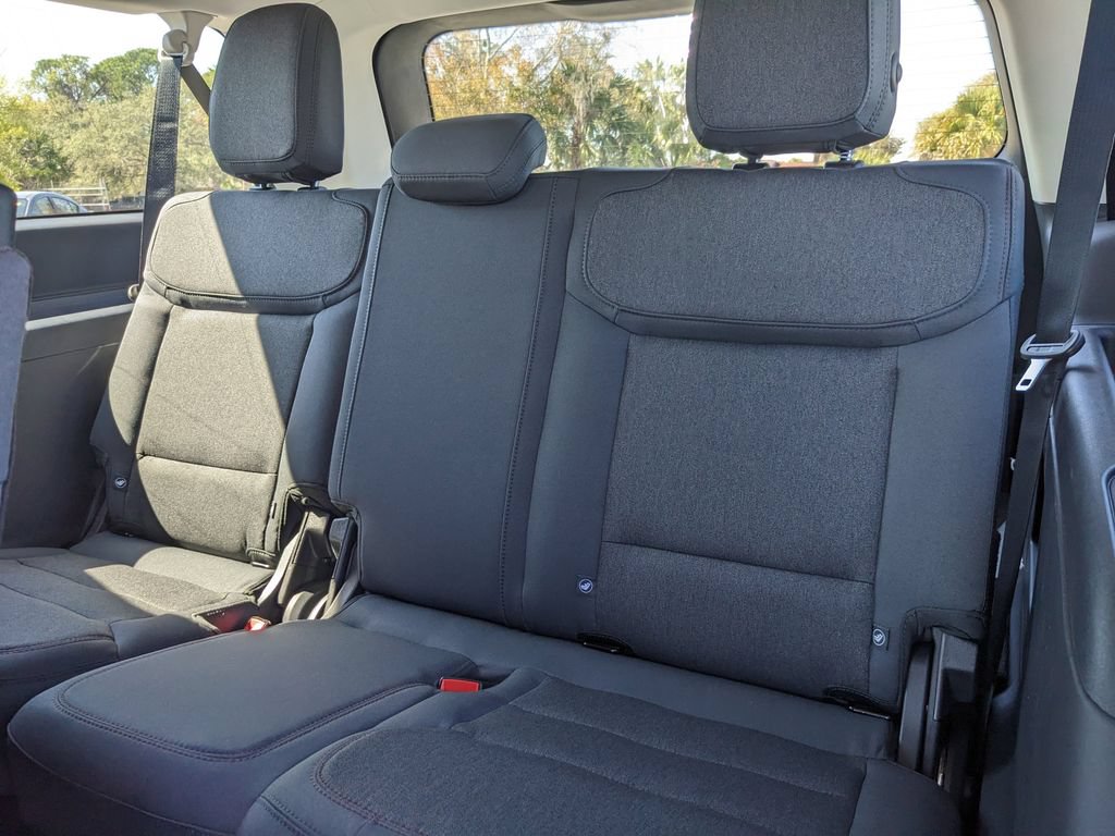 New 2025 Ford Expedition Max Active RWD image 17