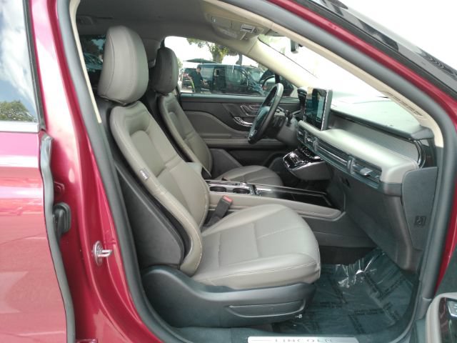 Used 2025 Lincoln Corsair FWD w/ Equipment Group 101A image 21