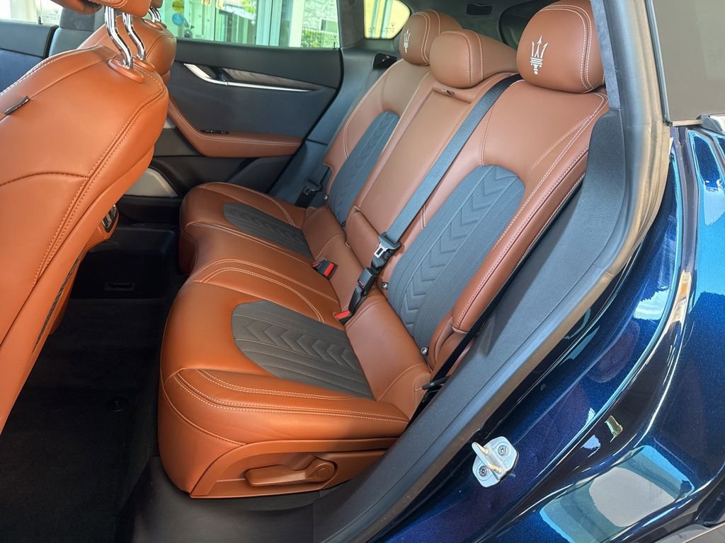 Used 2020 Maserati Levante S GranLusso image 19