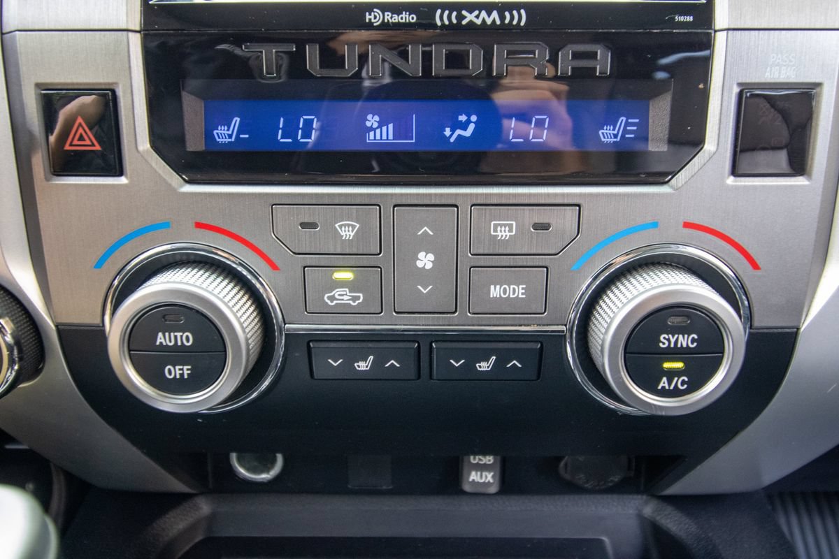 Used 2018 Toyota Tundra Limited AWD/4WD image 29
