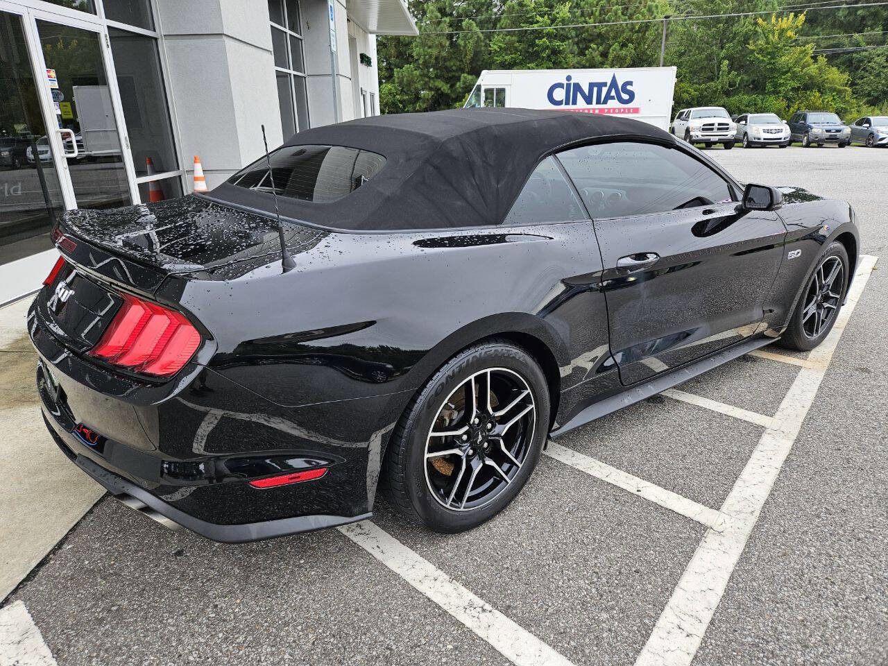 Used 2020 Ford Mustang GT Premium w/ Equipment Group 401A image 4