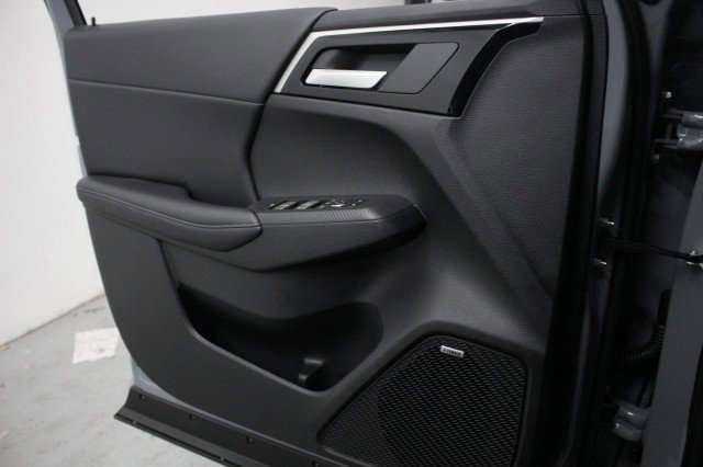 New 2026 Mitsubishi Outlander SE image 15