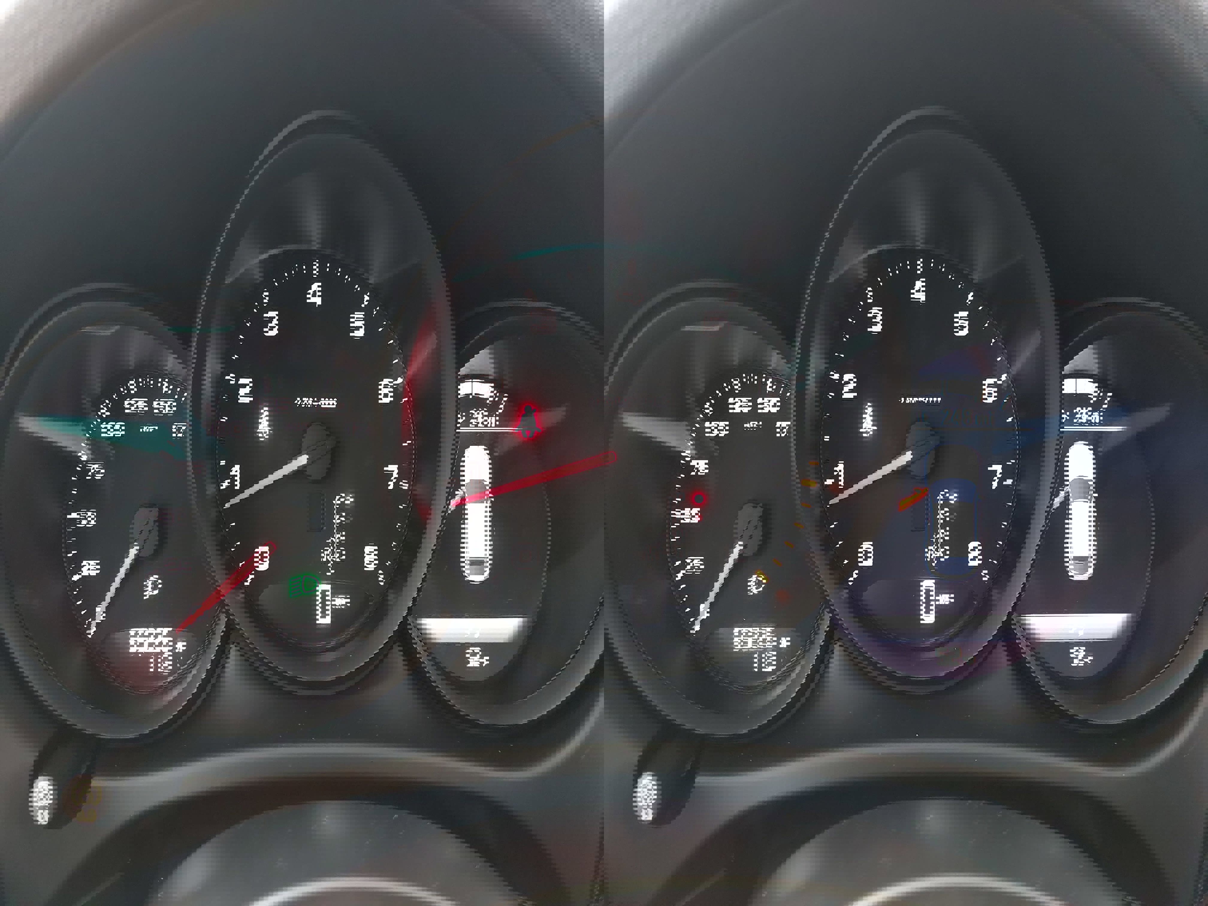 Certified 2018 Porsche Macan image 21