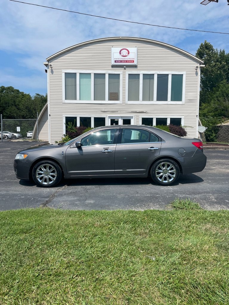Used 2012 Lincoln MKZ AWD image 2