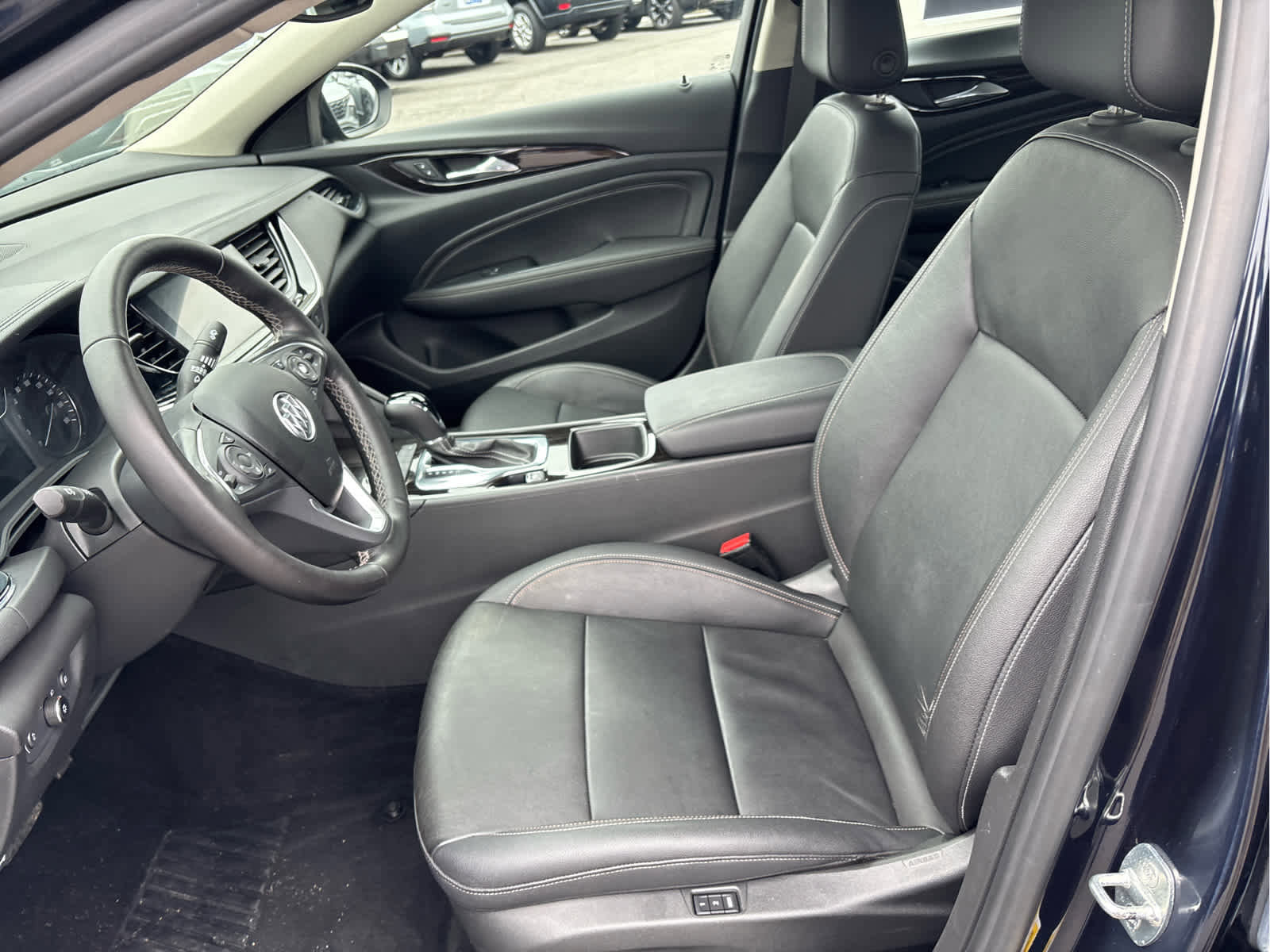 Used 2020 Buick Regal Essence image 8