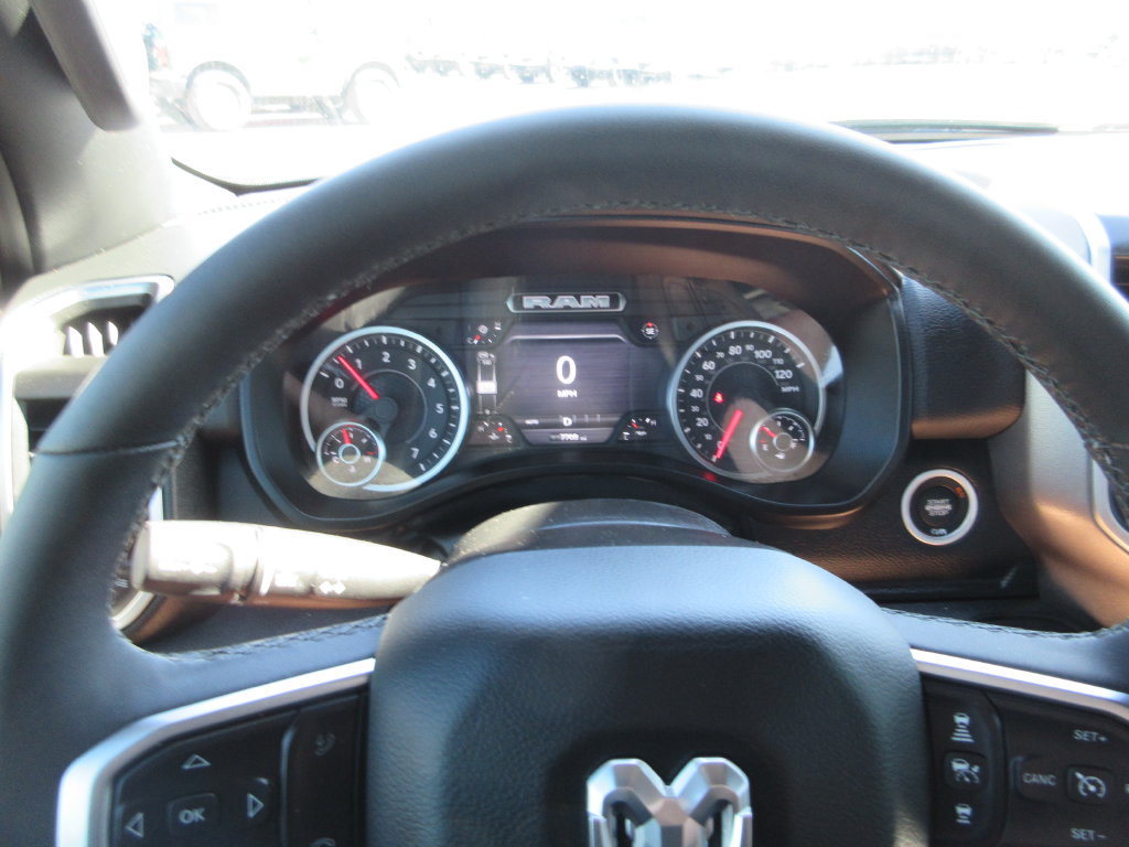 Used 2025 RAM 1500 Big Horn AWD/4WD image 30