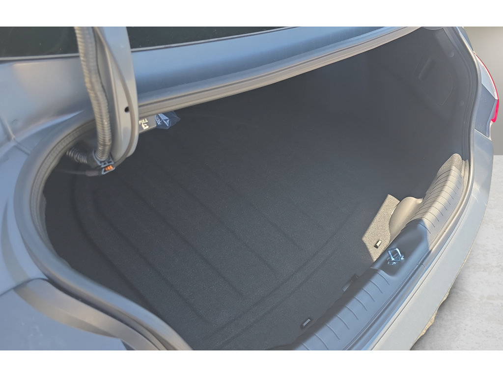 New 2026 Hyundai Elantra SE FWD image 9