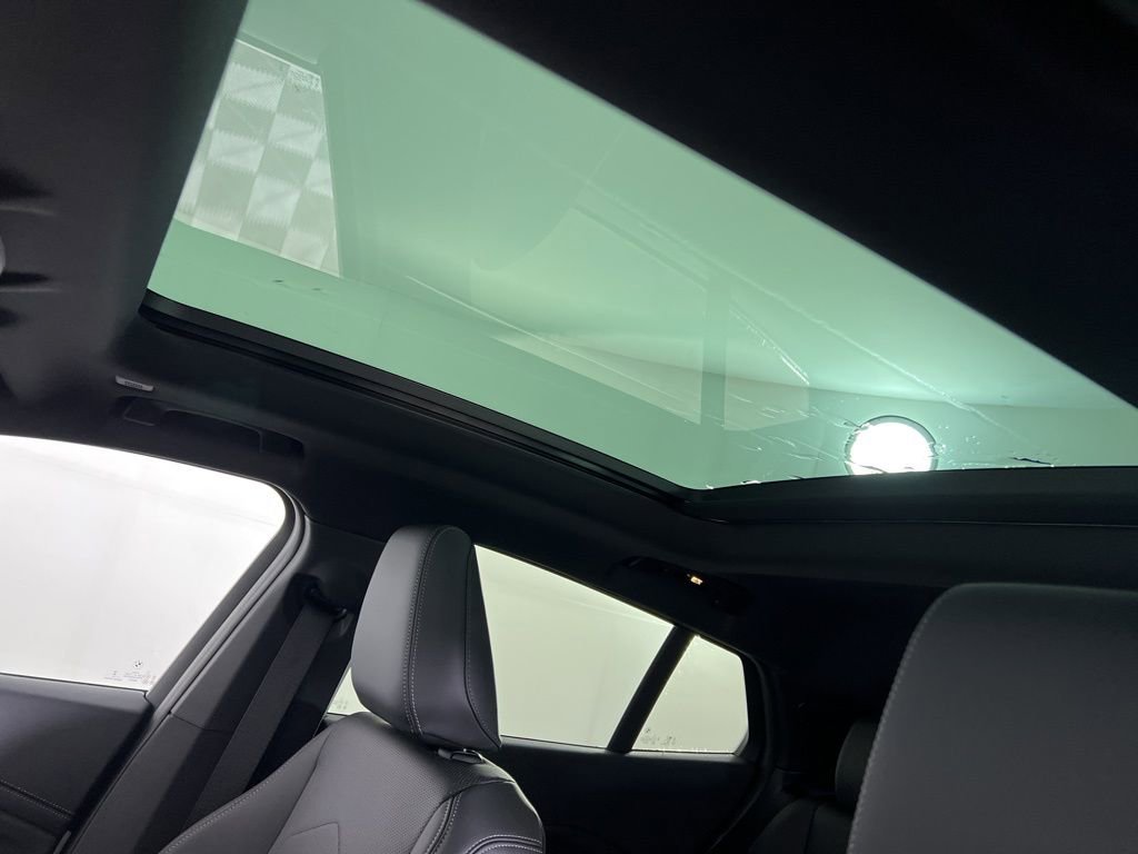 New 2026 BMW X2 xDrive28i w/ Convenience Package image 9