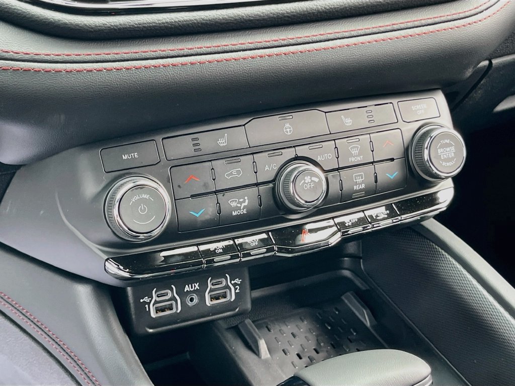 New 2026 Dodge Durango GT w/ Blacktop Package AWD/4WD image 16