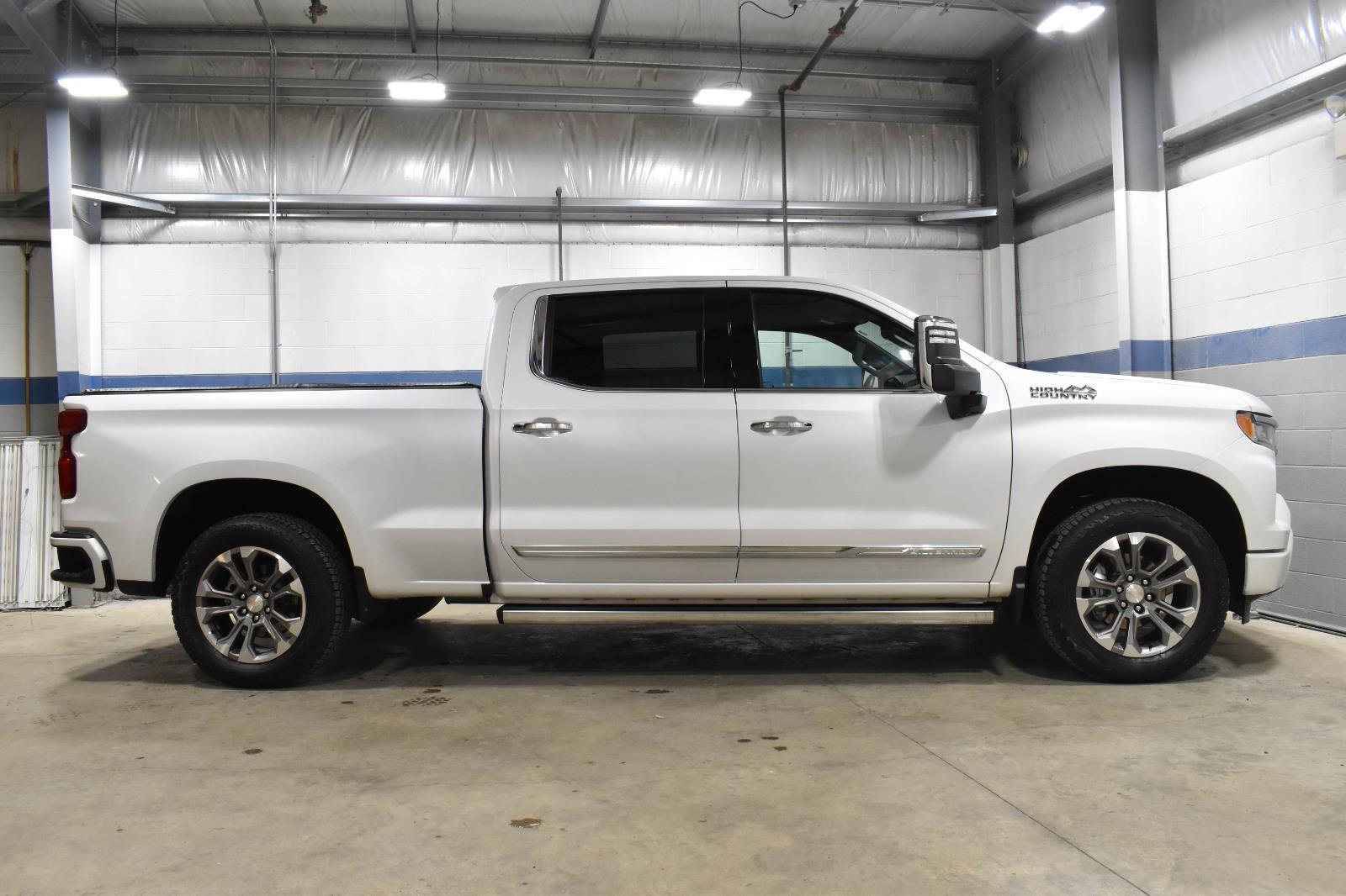 Used 2023 Chevrolet Silverado 1500 High Country w/ Max Trailering Package image 29