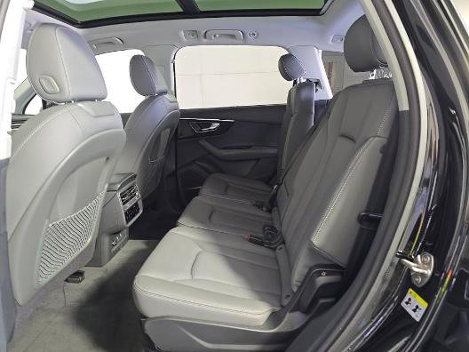Used 2026 Audi Q7 3.0T Premium Plus w/ Premium Plus Package AWD/4WD image 4