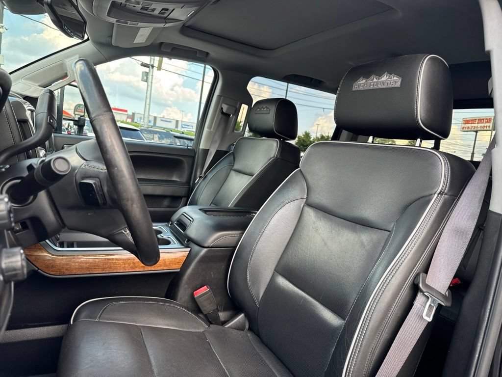 Used 2017 Chevrolet Silverado 2500 High Country AWD/4WD image 14