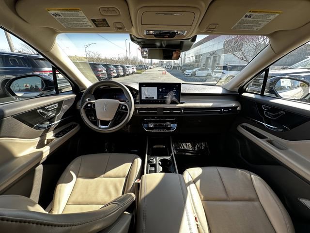 Certified 2024 Lincoln Corsair AWD w/ Equipment Group 101A image 16