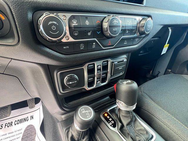 New 2026 Jeep Wrangler Sport S w/ Dual Top Group image 17